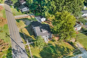 1306 S Main St, Mount Holly, NC 28120 - Photo 17