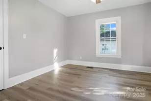 1306 S Main St, Mount Holly, NC 28120 - Photo 9