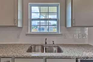 132 Queen Vly Wy, Waynesville, NC 28786 - Photo 7