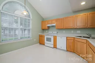 942 Pelican Bay Dr, Pineville, NC 28134 - Photo 9