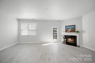 5033 Mockernut Ln, Fort Mill, SC 29707 - Photo 3