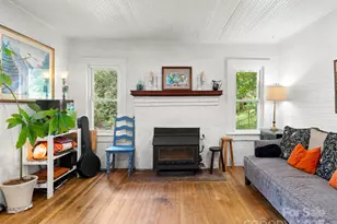 27 Barkn Cv, Canton, NC 28716 - Photo 5