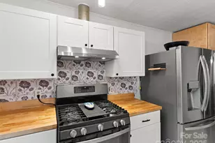 27 Barkn Cv, Canton, NC 28716 - Photo 9