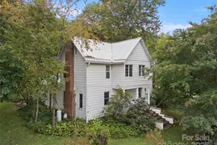 27 Barkn Cv, Canton, NC 28716 - Photo 1