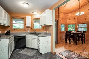 70 Double Back Ln, Mars Hill, NC 28754 - Photo 13