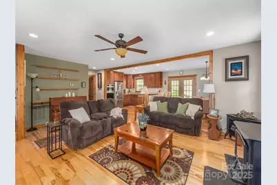 27 Little Roundtop Road, Clyde, NC 28721 - Photo 9