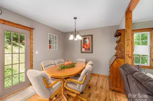 27 Little Roundtop Rd, Clyde, NC 28721 - Photo 13