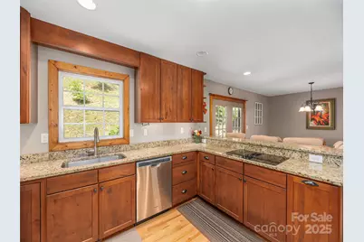 27 Little Roundtop Road, Clyde, NC 28721 - Photo 11