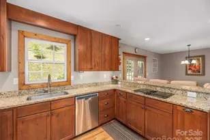 27 Little Roundtop Rd, Clyde, NC 28721 - Photo 11