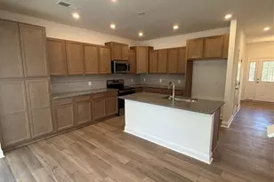 3136 Elaine Ave, Charlotte, NC 28269 - Photo 5