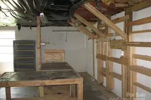 214 Palmer St, Lenoir, NC 28645 - Photo 13