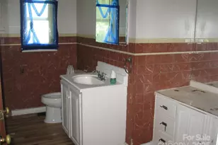 214 Palmer St, Lenoir, NC 28645 - Photo 7