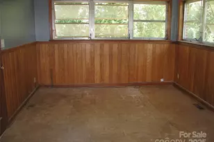 214 Palmer St, Lenoir, NC 28645 - Photo 3