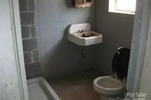 214 Palmer St, Lenoir, NC 28645 - Photo 15