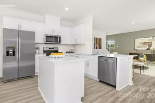 11313 Cardinal Crk Ave, Charlotte, NC 28215 - Photo 5