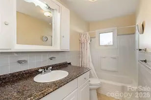 22 Madrid Ln, Hendersonville, NC 28792 - Photo 9