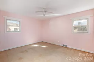 22 Madrid Ln, Hendersonville, NC 28792 - Photo 9