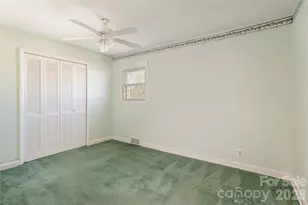 22 Madrid Ln, Hendersonville, NC 28792 - Photo 11