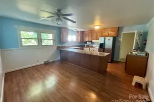 22 Madrid Ln, Hendersonville, NC 28792 - Photo 5