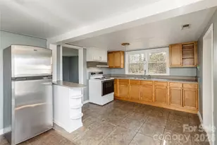 22 Madrid Ln, Hendersonville, NC 28792 - Photo 19