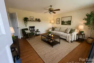 22 Madrid Ln, Hendersonville, NC 28792 - Photo 5