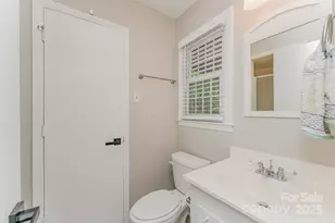 743 Pineborough Rd, Charlotte, NC 28212 - Photo 23