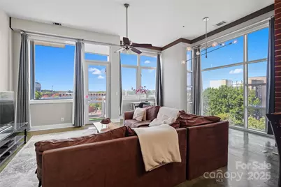 710 W Trade Street #701, Charlotte, NC 28202 - Photo 3