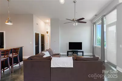 710 W Trade Street #701, Charlotte, NC 28202 - Photo 5