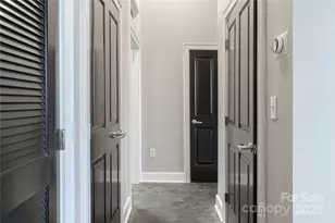 710 W Trade St, Charlotte, NC 28202 - Photo 11