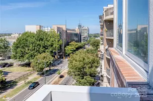 710 W Trade St, Charlotte, NC 28202 - Photo 21