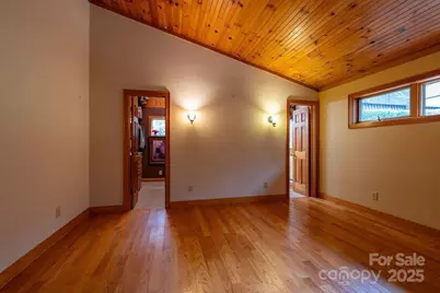 949/951 Watauga River Road, Sugar Grove, NC 28679 - Photo 17