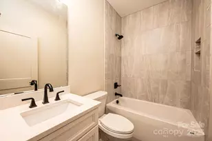 2115 6th St NW, Hickory, NC 28601 - Photo 21