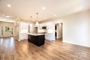 2115 6th St NW, Hickory, NC 28601 - Photo 15