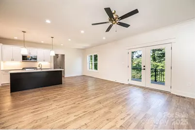 2115 6th Street NW, Hickory, NC 28601 - Photo 13