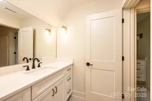 2115 6th St NW, Hickory, NC 28601 - Photo 43