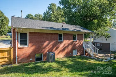 315 E 4th Avenue, Gastonia, NC 28054 - Photo 9