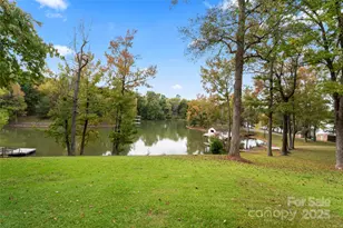 3733 Fox Valley Rd, Charlotte, NC 28278 - Photo 1