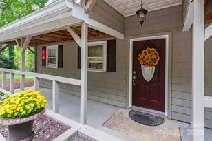 3733 Fox Valley Rd, Charlotte, NC 28278 - Photo 9