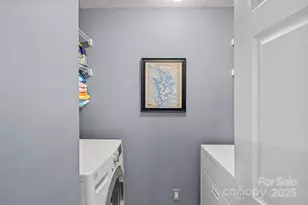 18673 Vineyard Point Ln, Cornelius, NC 28031 - Photo 11