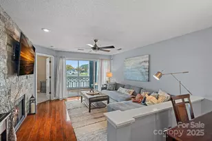 18673 Vineyard Point Ln, Cornelius, NC 28031 - Photo 17