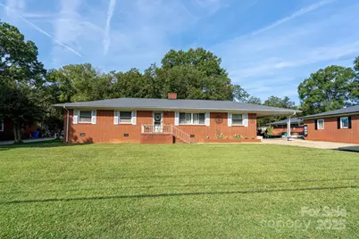 345 S Magnolia Street, Mooresville, NC 28115 - Photo 1