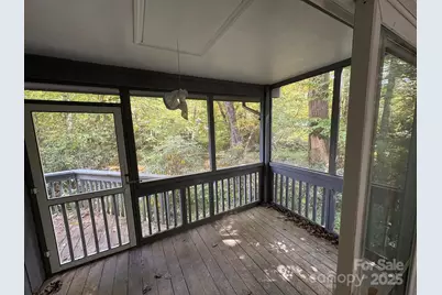 254 River Road, Newland, NC 28657 - Photo 9