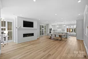 321 W 7th St, Charlotte, NC 28202 - Photo 19