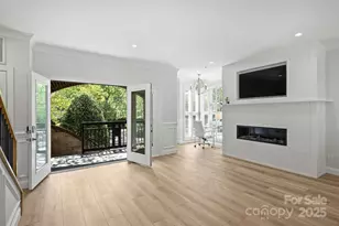 321 W 7th St, Charlotte, NC 28202 - Photo 17