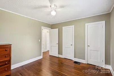 626 E 4th Avenue, Gastonia, NC 28054 - Photo 23