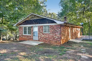 1494 Carpenter St, Newton, NC 28658 - Photo 3