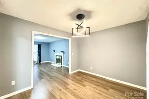 1634 Pamela Lorraine Dr, Charlotte, NC 28213 - Photo 7