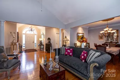 8731 Oakthorpe Drive, Charlotte, NC 28277 - Photo 7