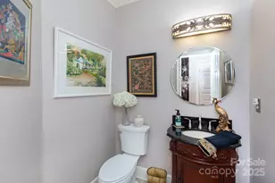 8731 Oakthorpe Dr, Charlotte, NC 28277 - Photo 23