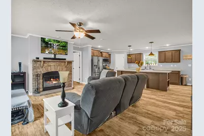 343 E Marshall Ridge Road, Hendersonville, NC 28792 - Photo 5